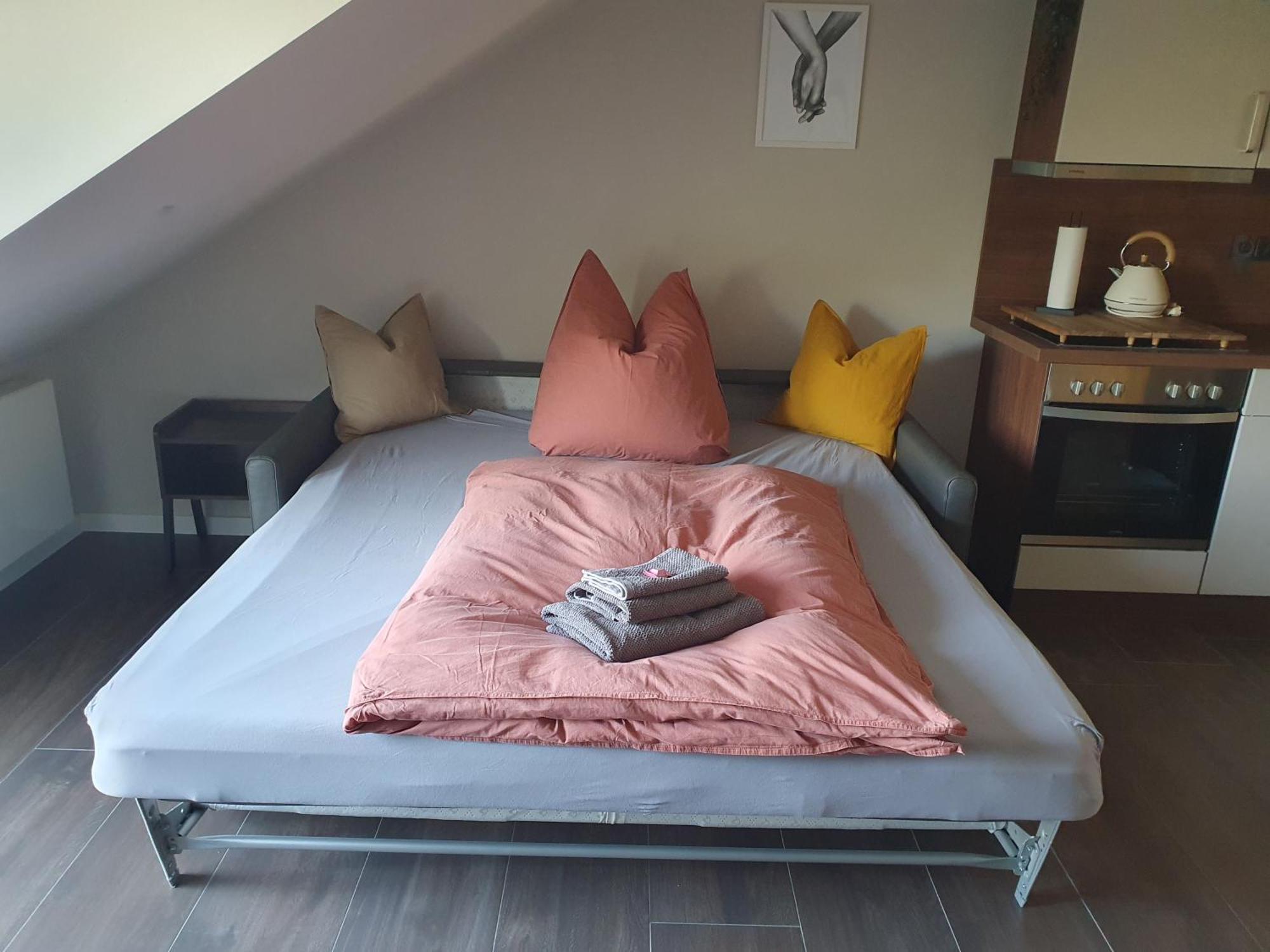 Neumuehler Hof- Ferienwohnung "Benjamin" Mit Grosser Privater Dachterasse Und Guter Anbindung In Die City Schwerin  Ngoại thất bức ảnh